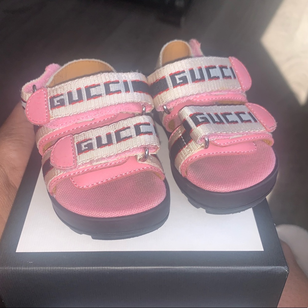 Gucci Baby Strap Sandal - Picture 2 of 3